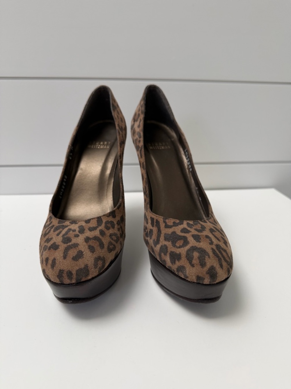 Stuart Weitzman 
Leopard Print Platform Pumps - Brown